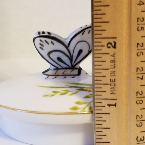 Burton&Burton "Majestic Meadows" Porcelain Teapot - Picture 9 of 11